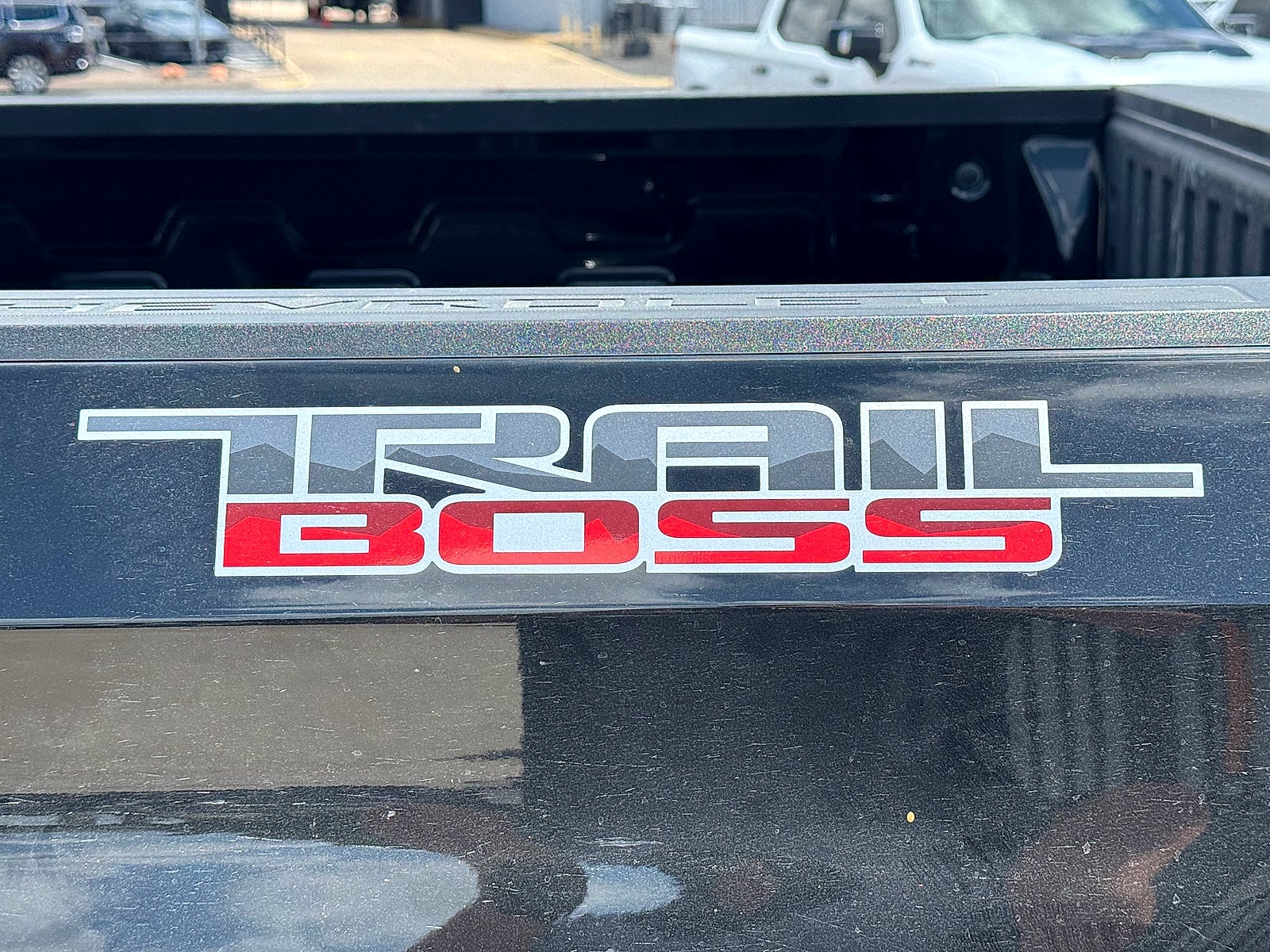 2025 Chevrolet Silverado 1500 4WD Crew Cab Short Bed Custom Trail Boss