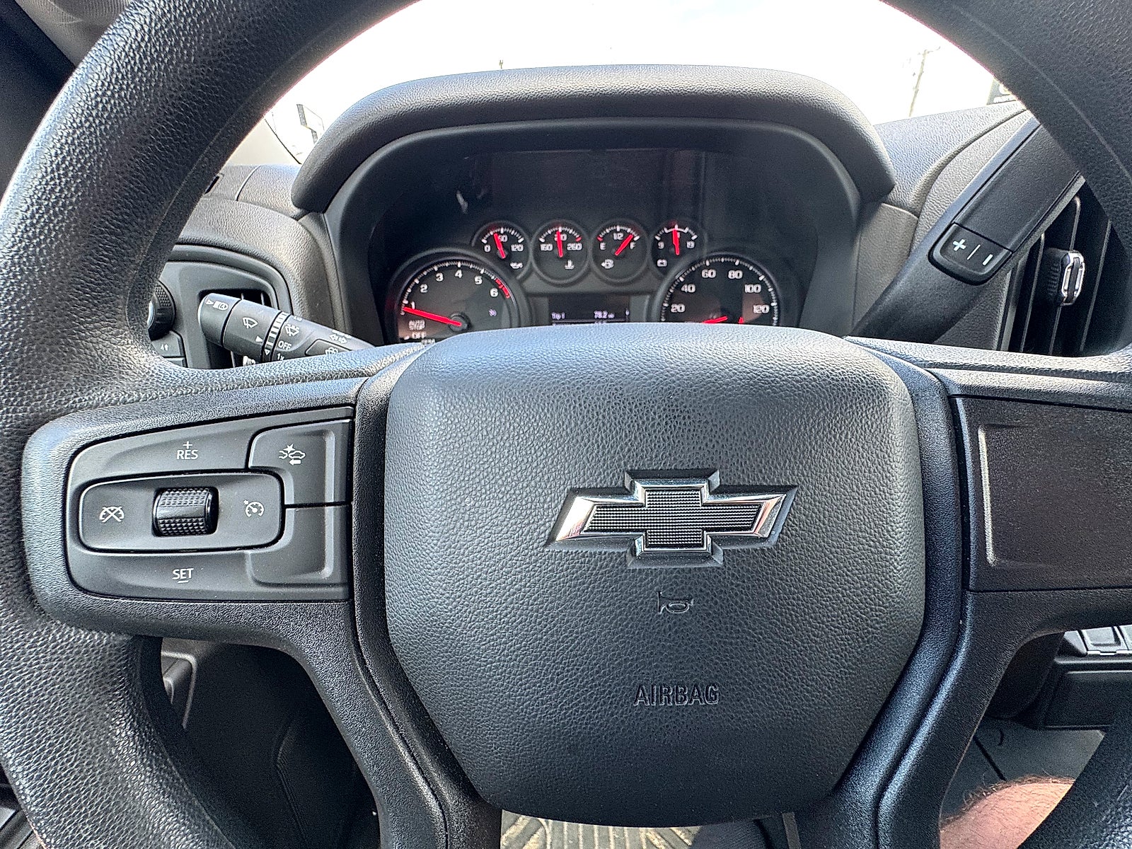 2025 Chevrolet Silverado 1500 4WD Crew Cab Short Bed Custom Trail Boss