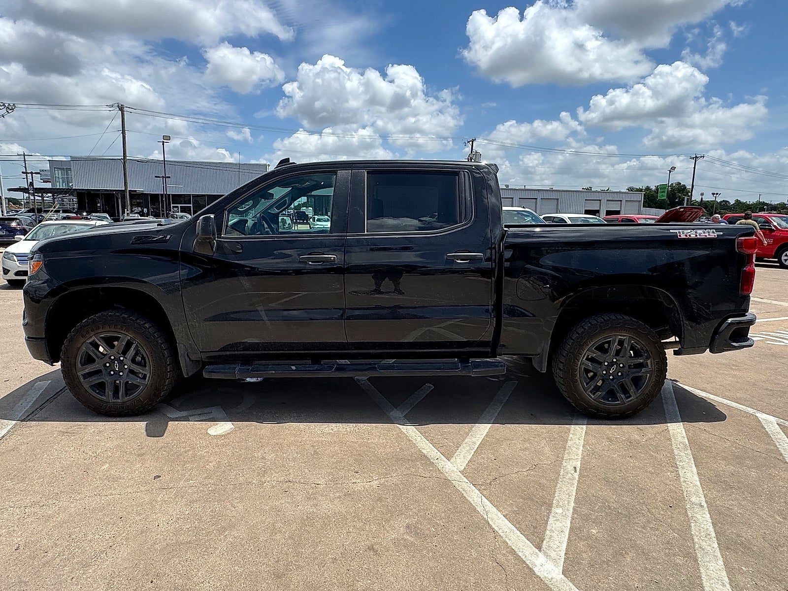 2025 Chevrolet Silverado 1500 4WD Crew Cab Short Bed Custom Trail Boss