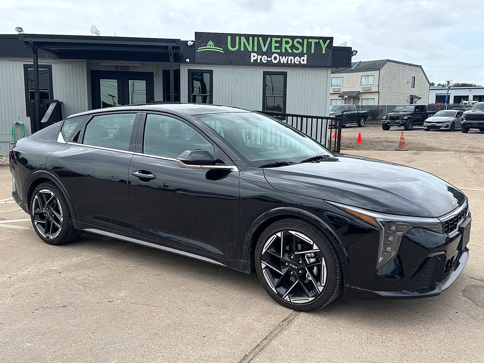 2025 Kia K4 GT-Line
