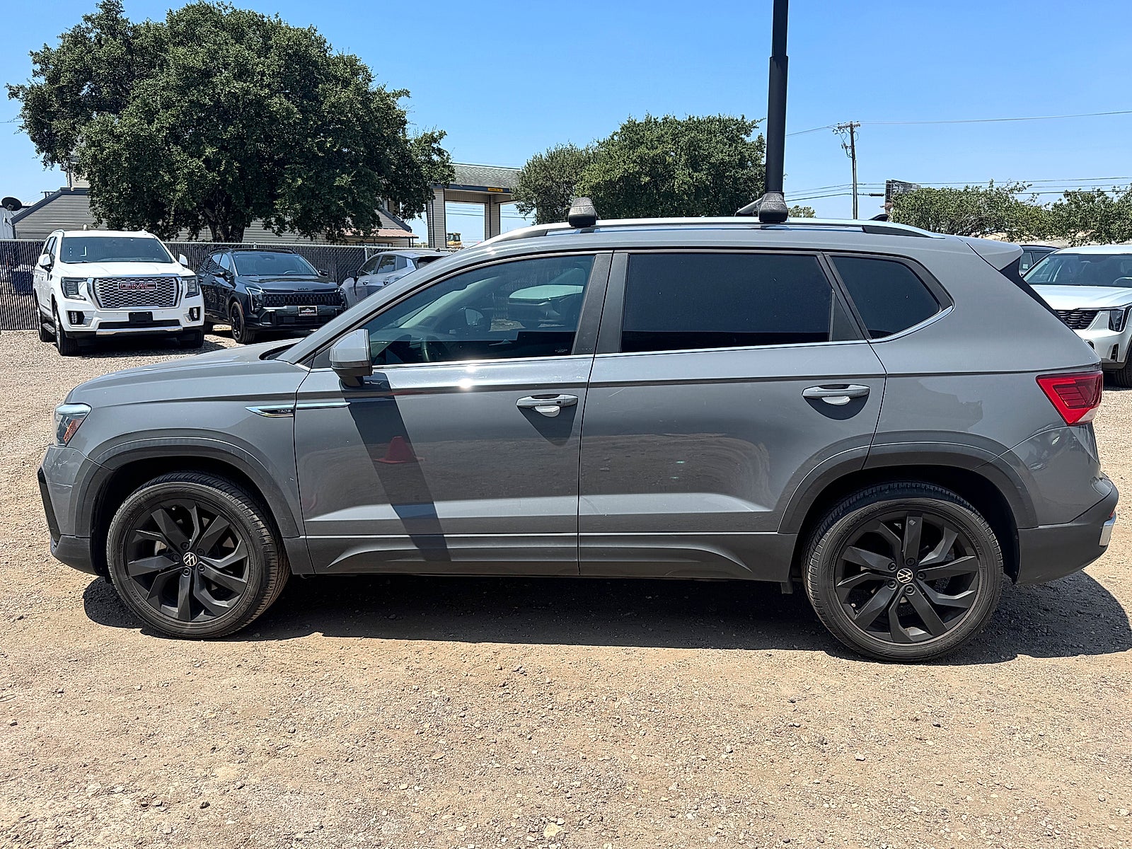 2022 Volkswagen Taos SE