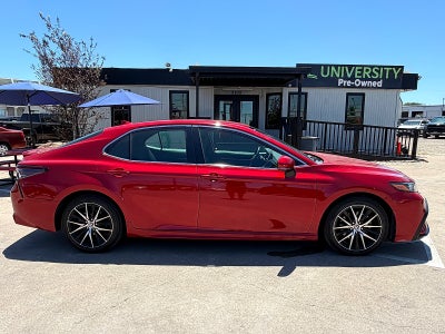2022 Toyota Camry SE