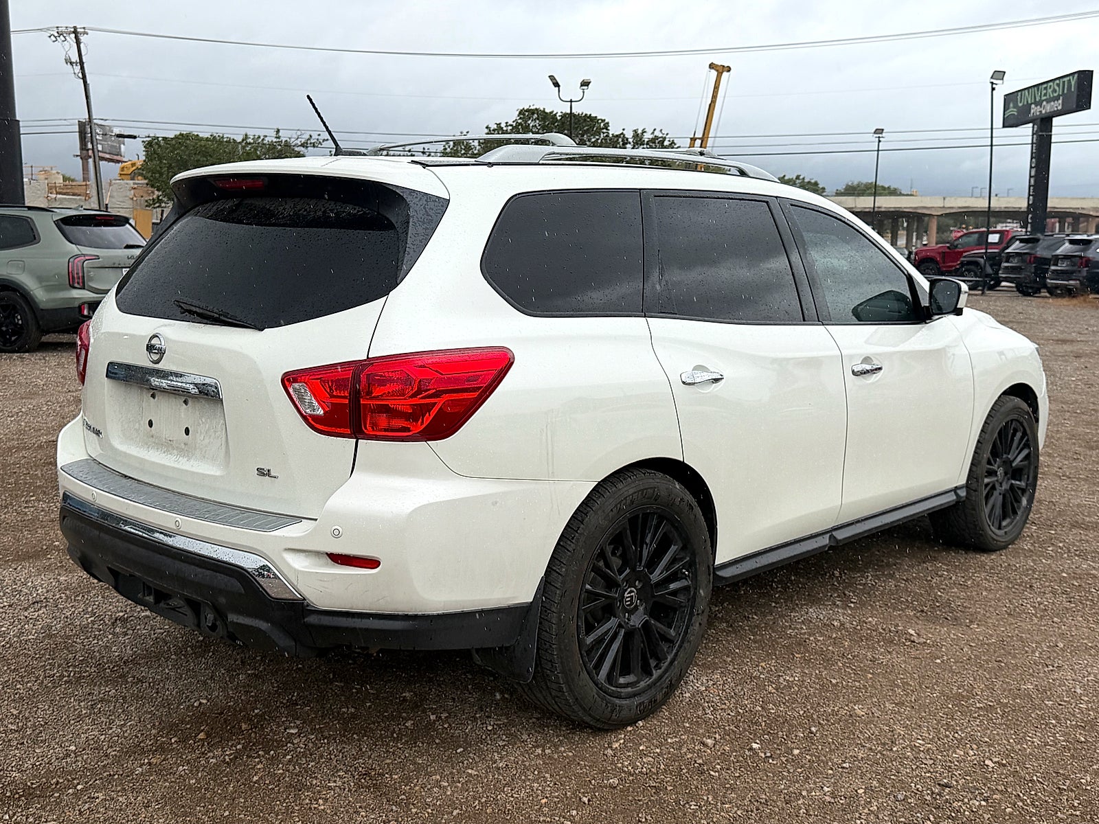 2018 Nissan Pathfinder SL