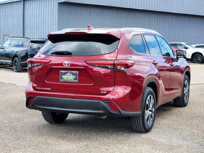 2022 Toyota Highlander XLE