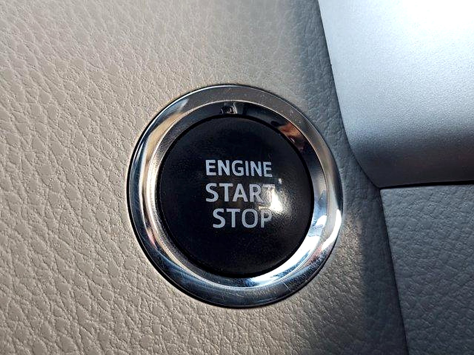 2019 Toyota Highlander XLE FWD V6