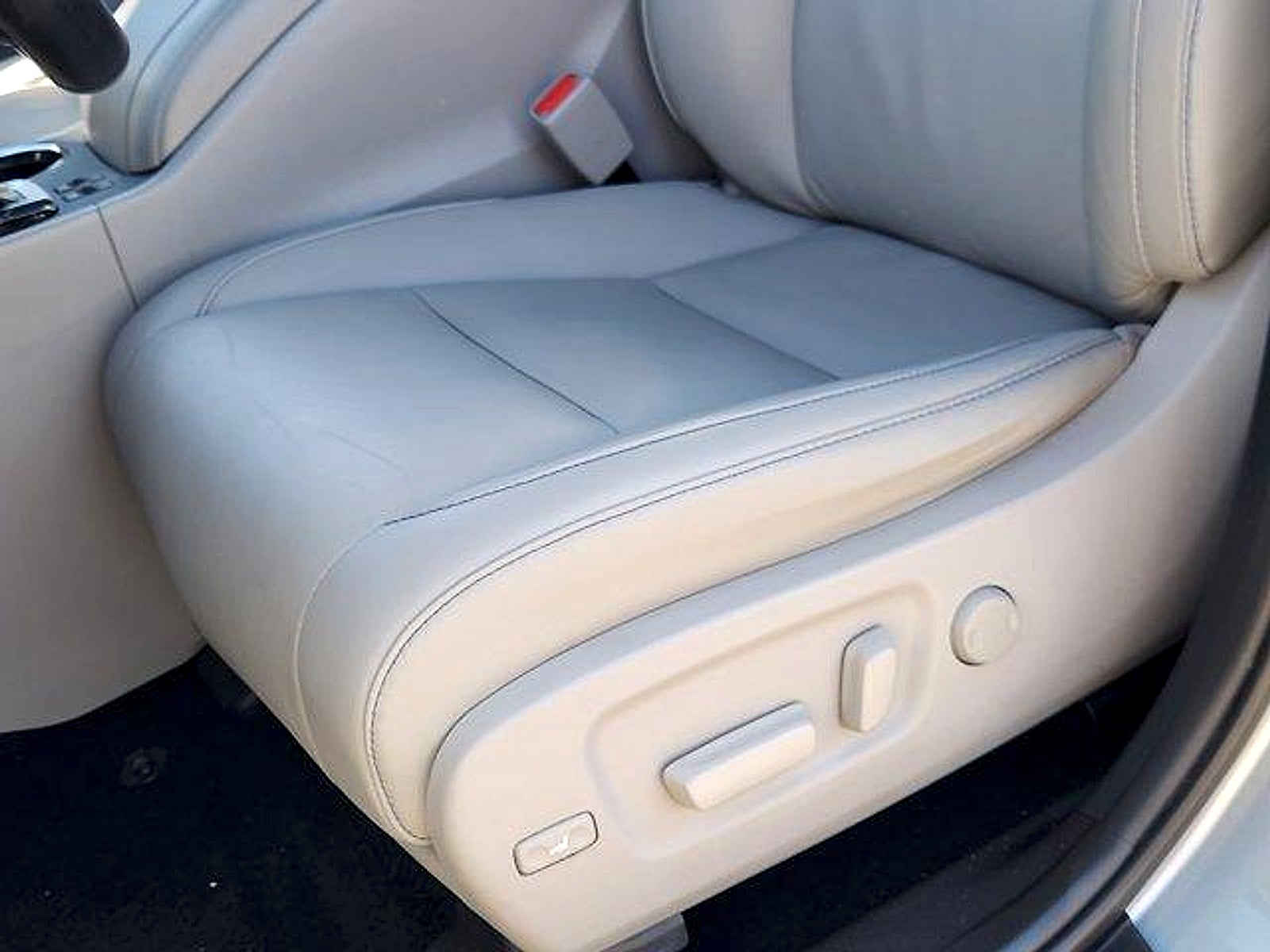 2019 Toyota Highlander XLE FWD V6