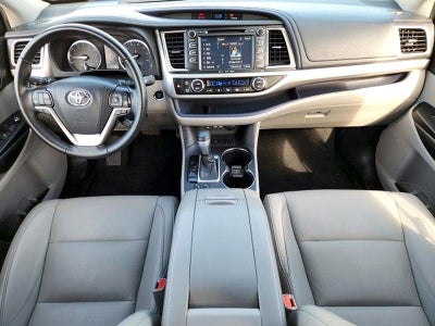 2019 Toyota Highlander XLE FWD V6