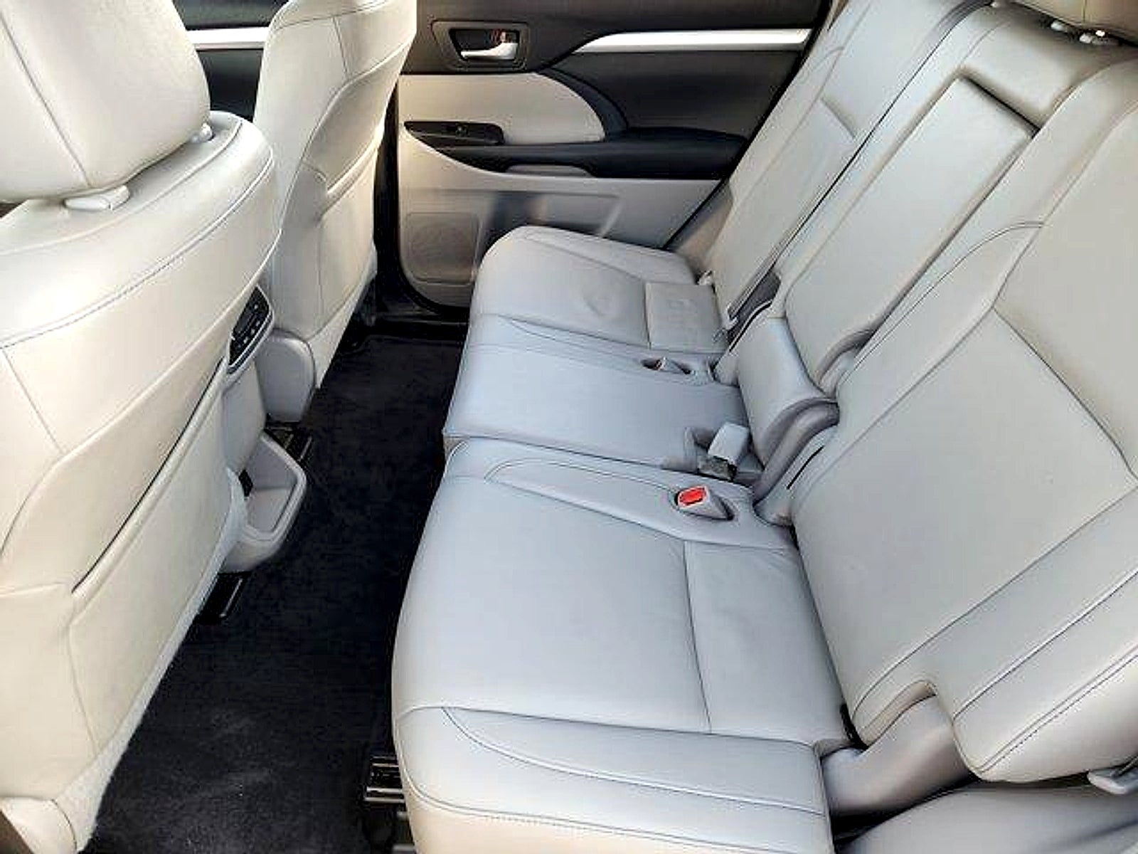 2019 Toyota Highlander XLE FWD V6