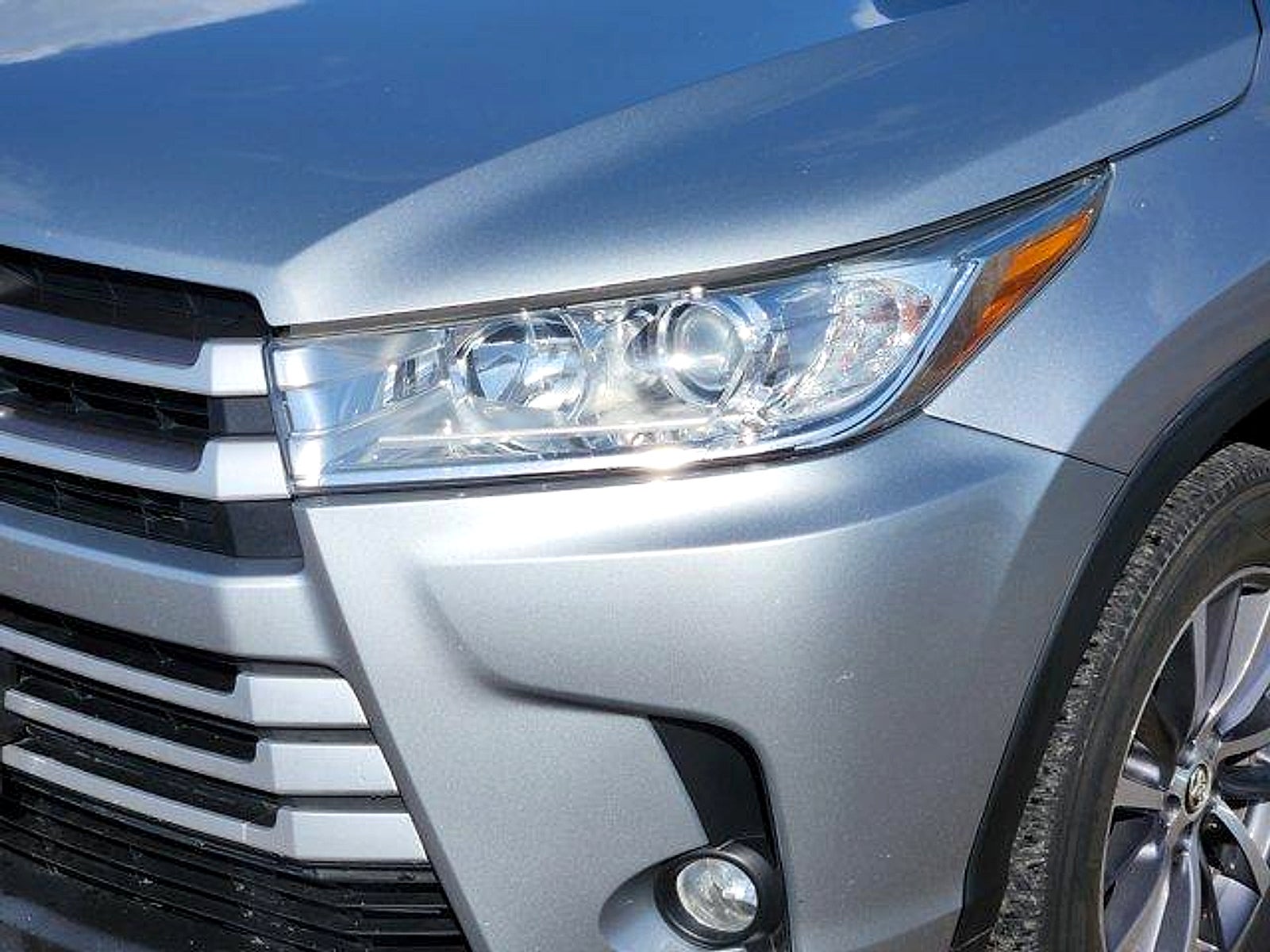 2019 Toyota Highlander XLE FWD V6
