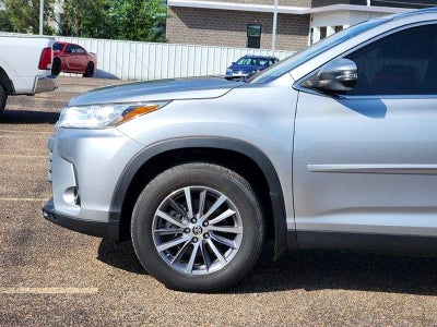 2019 Toyota Highlander XLE FWD V6