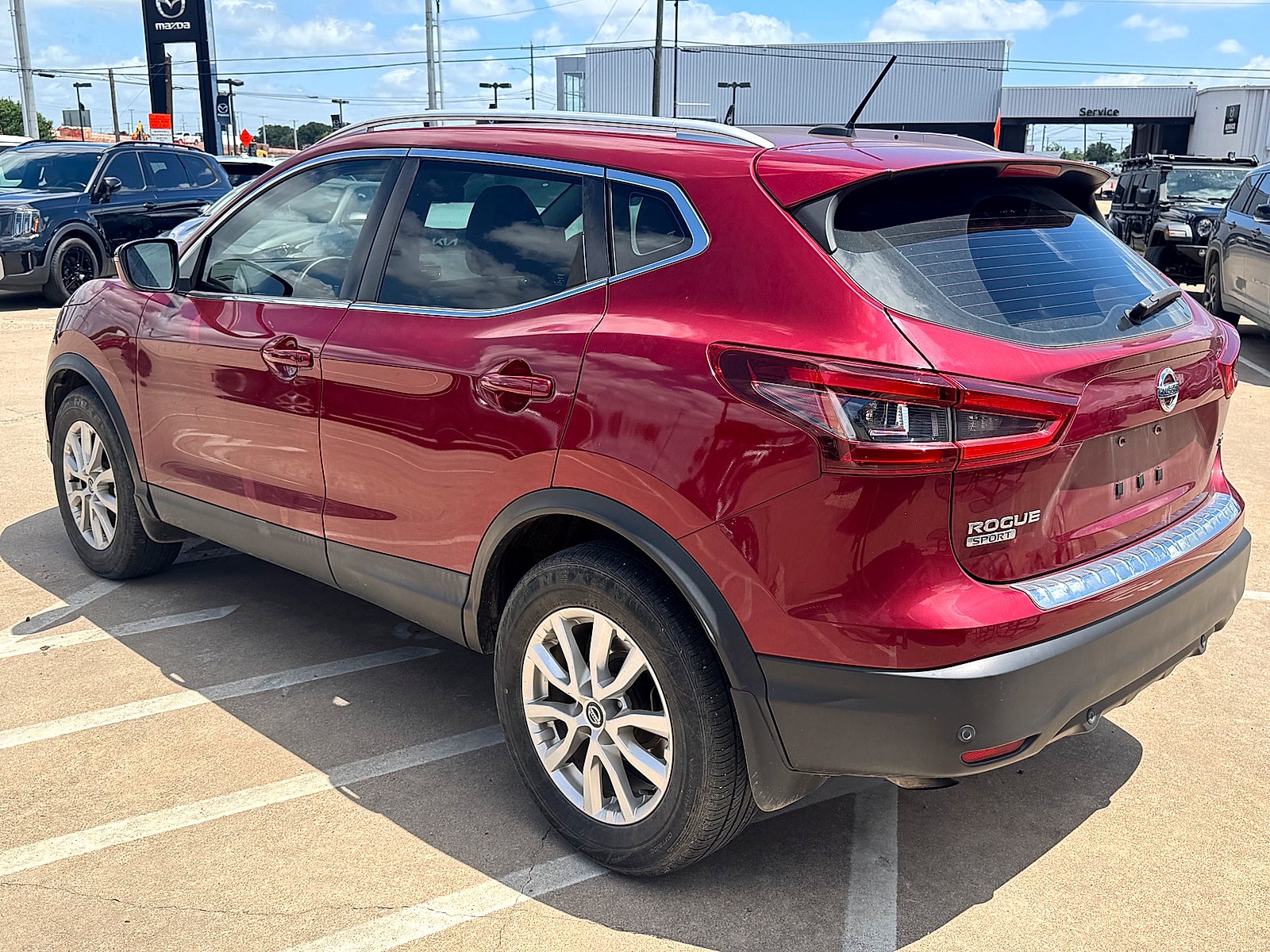2020 Nissan Rogue Sport SV FWD Xtronic CVT