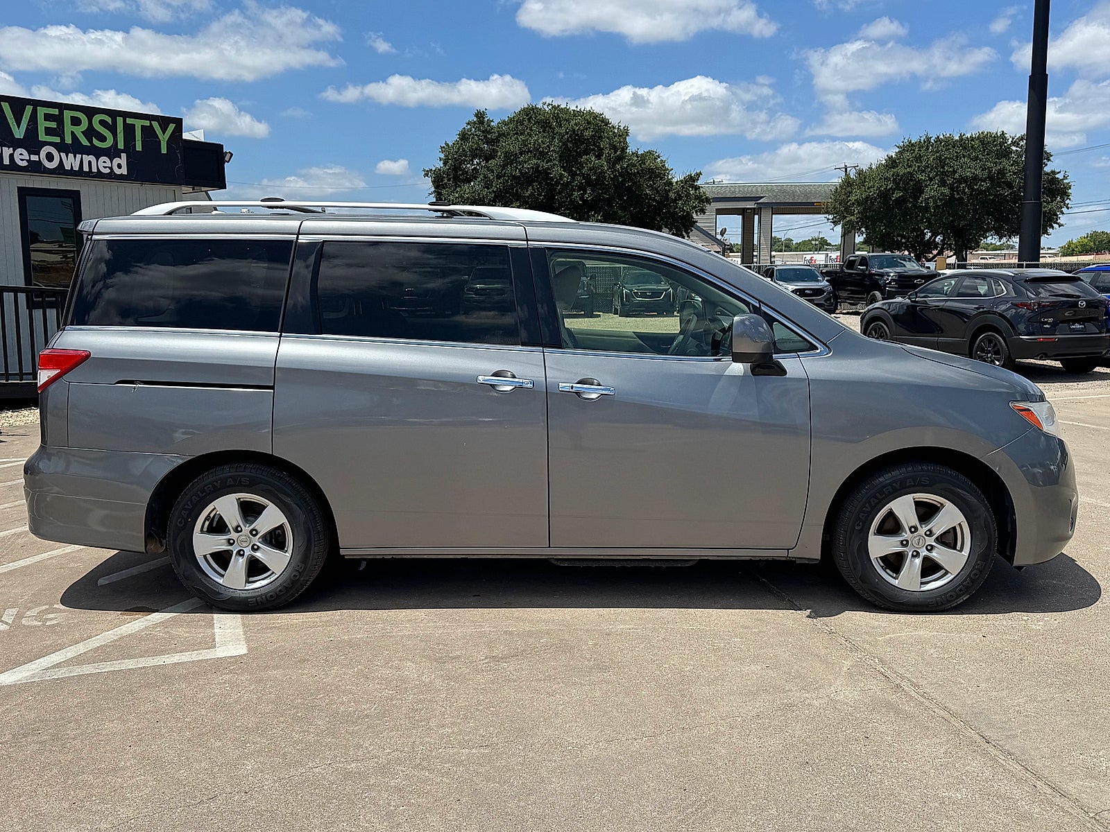 2016 Nissan Quest S