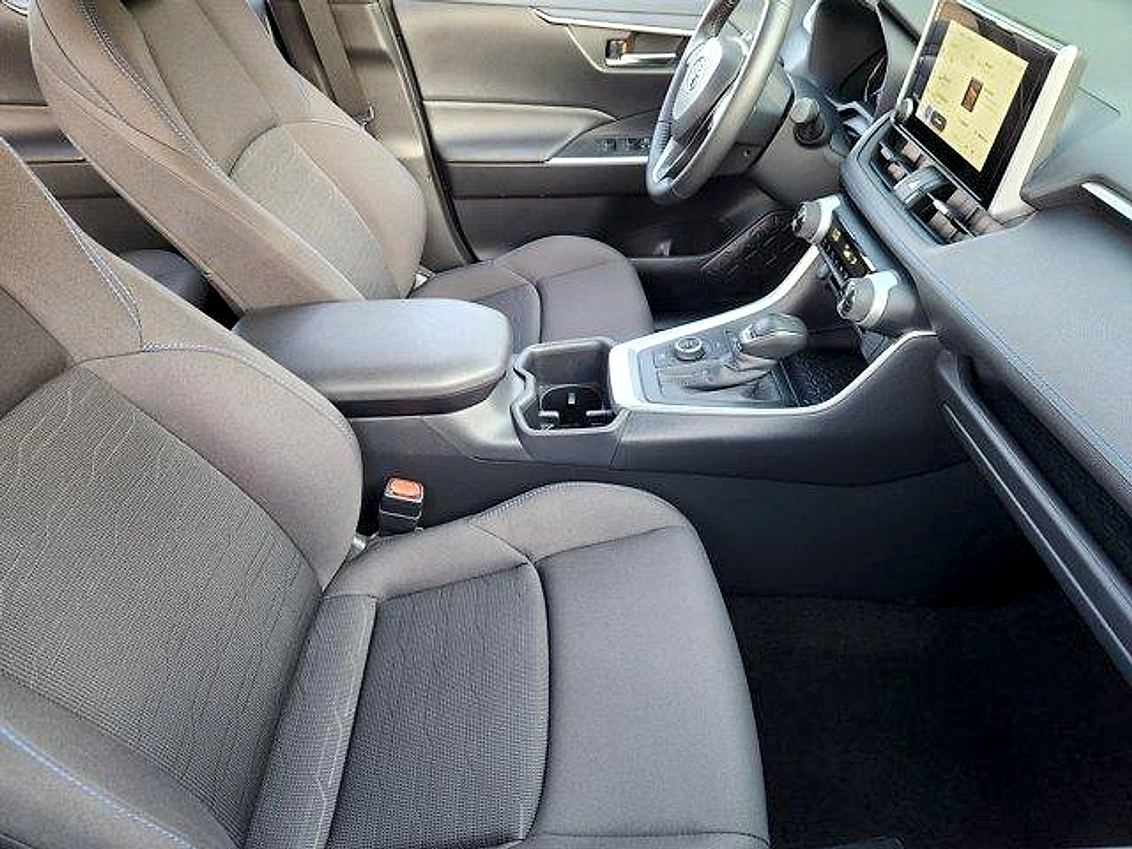 2025 Toyota RAV4 Hybrid SE