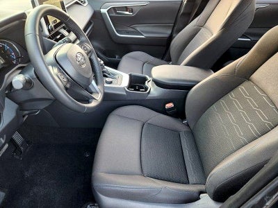 2025 Toyota RAV4 Hybrid SE