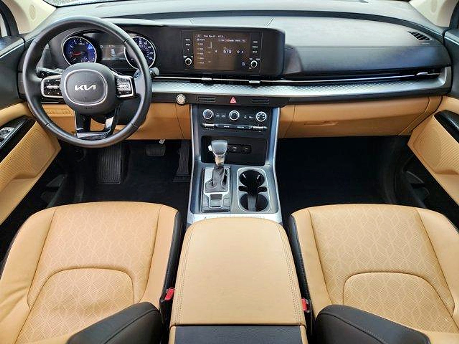 2022 Kia Carnival LX SEAT PACKAGE