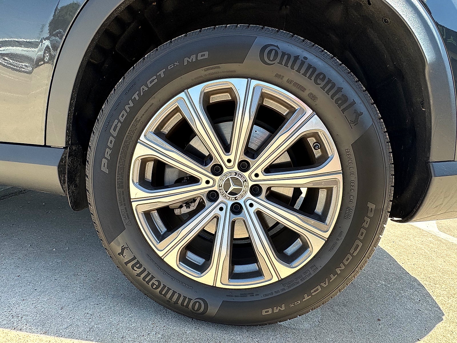 2025 Mercedes-Benz GLC 300 SUV