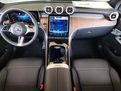 2025 Mercedes-Benz GLC 300 SUV