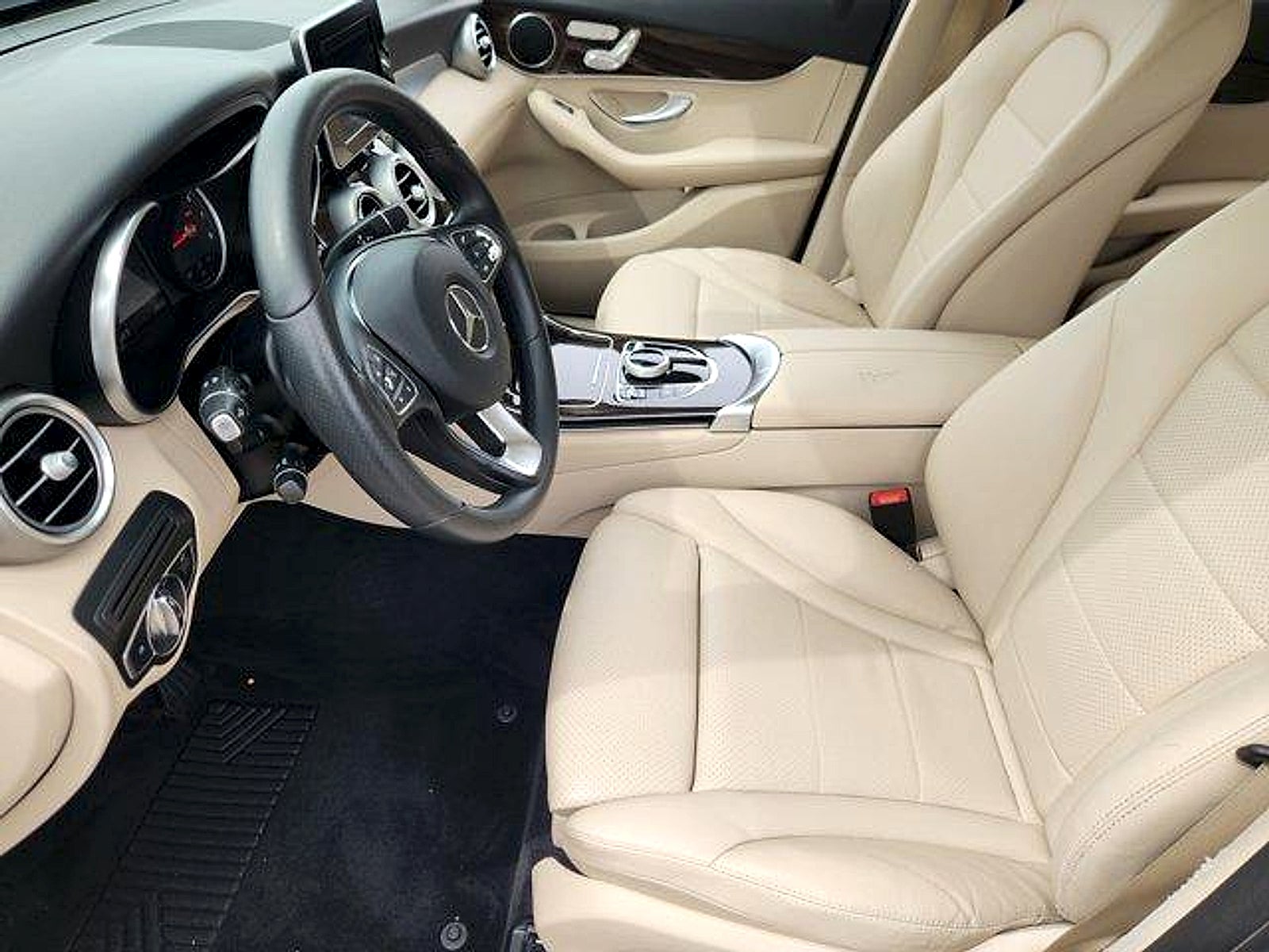 2017 Mercedes-Benz GLC 300
