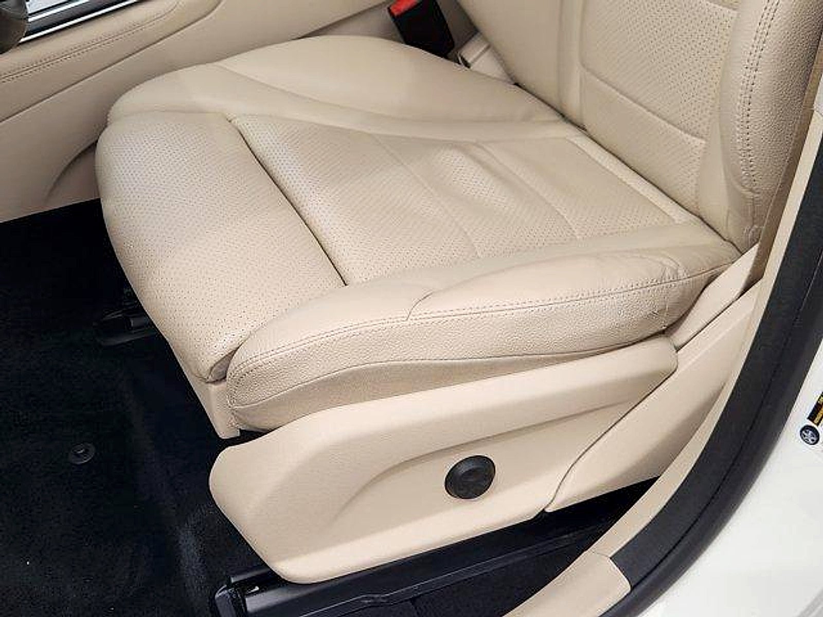 2017 Mercedes-Benz GLC 300