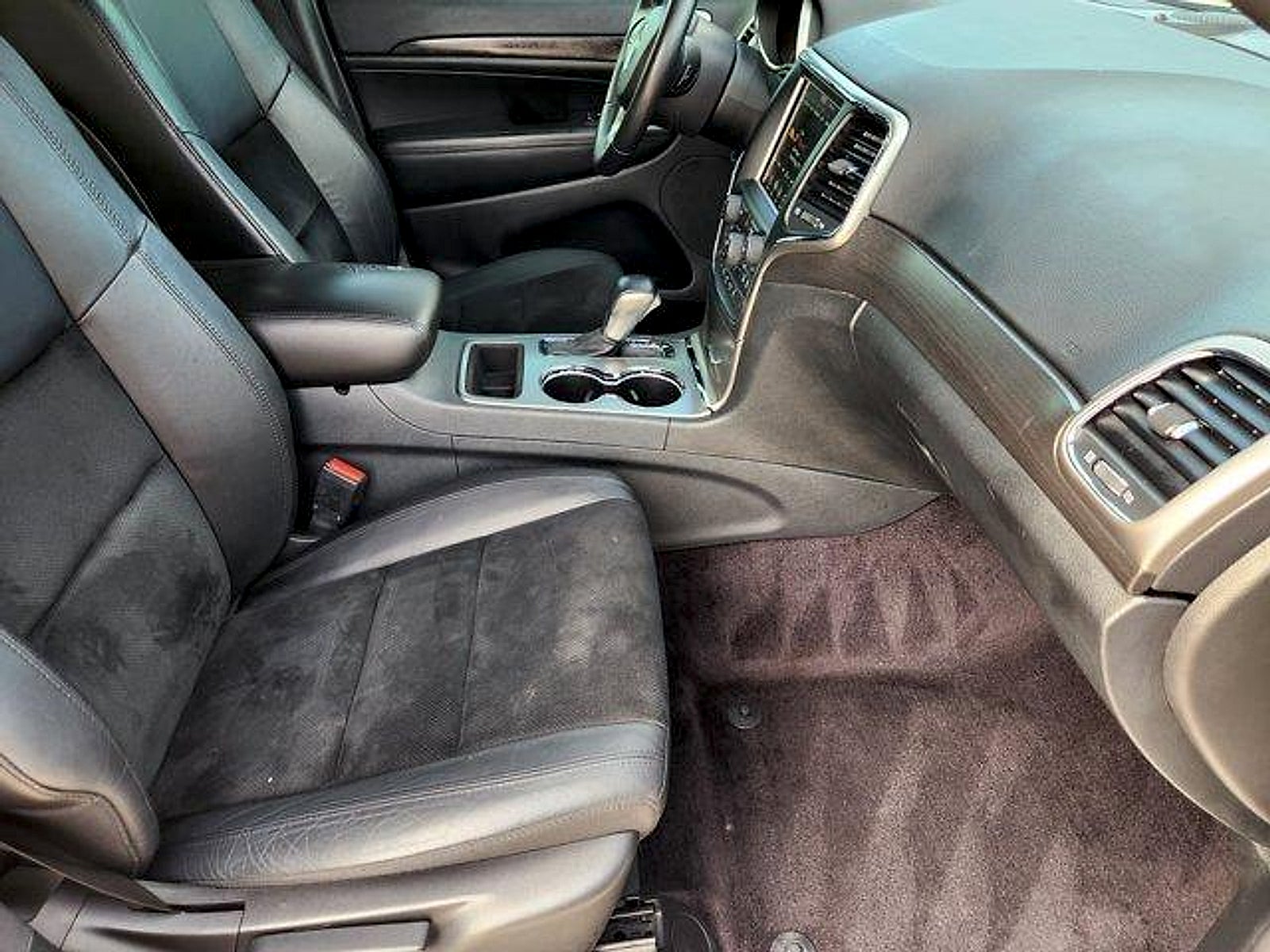 2018 Jeep Grand Cherokee Altitude 4x2