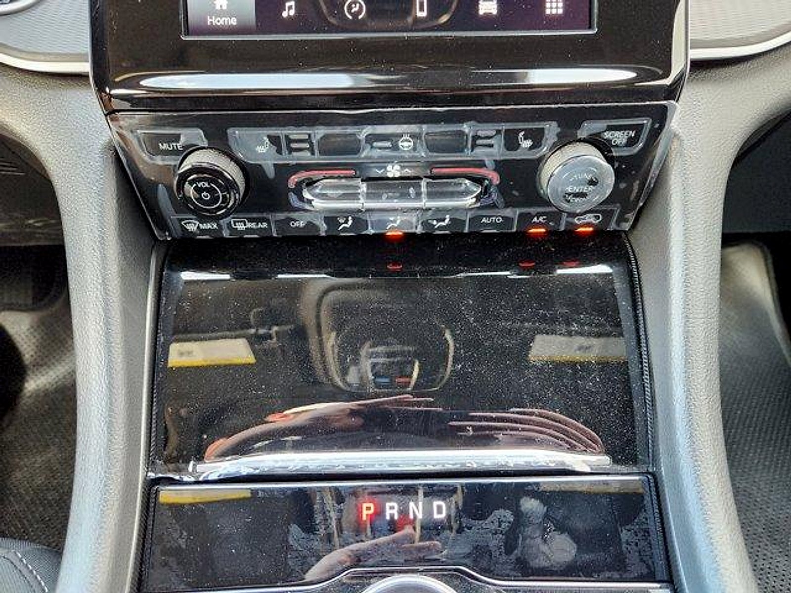 2026 Jeep Grand Cherokee GRAND CHEROKEE LAREDO X 4X2