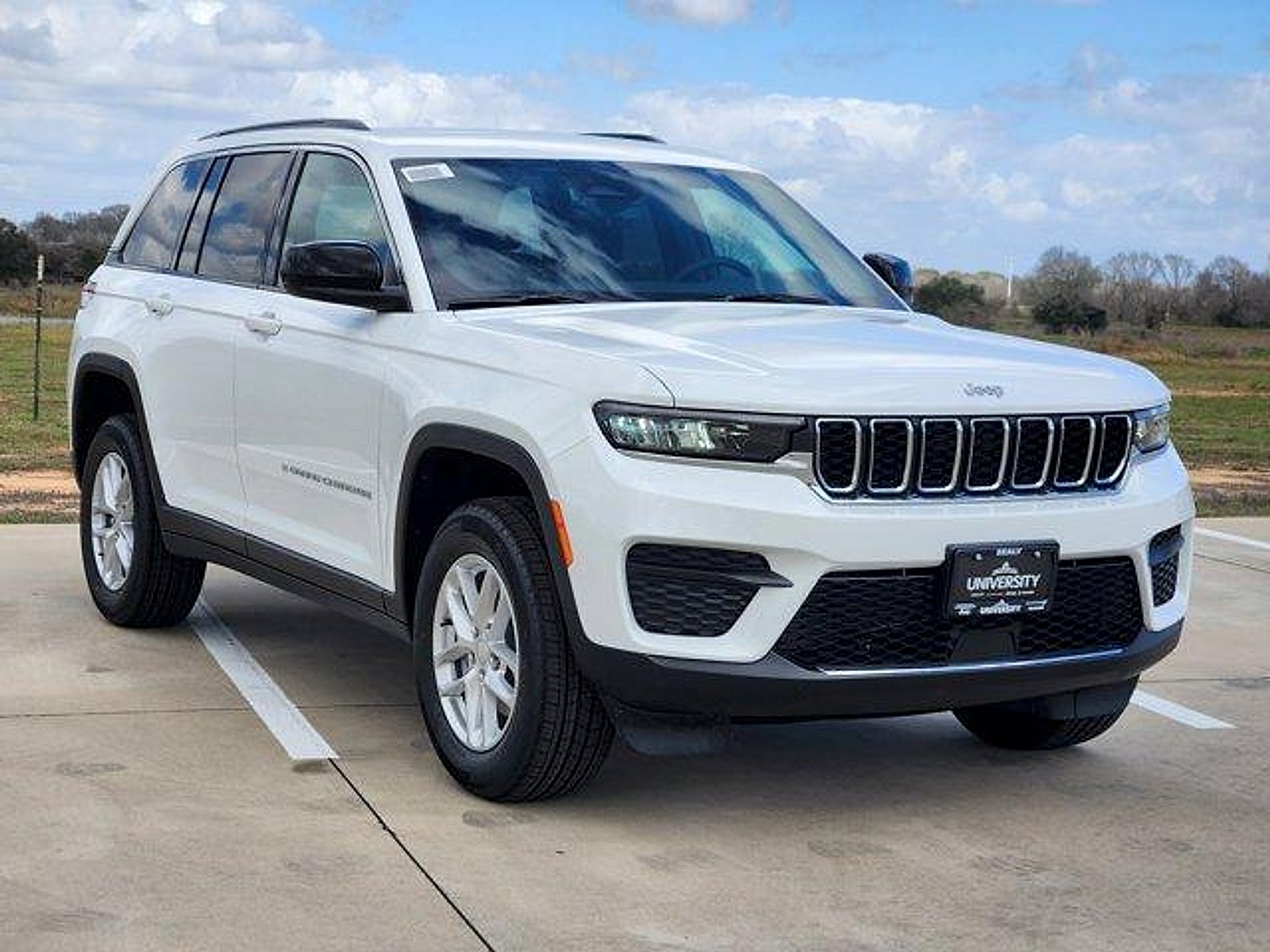2026 Jeep Grand Cherokee GRAND CHEROKEE LAREDO 4X2