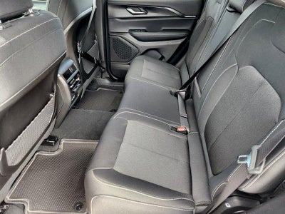 2026 Jeep Grand Cherokee GRAND CHEROKEE LAREDO 4X2