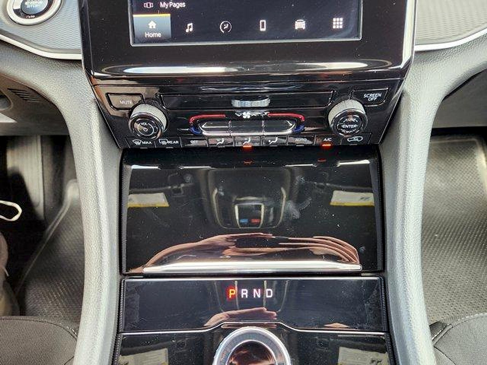 2026 Jeep Grand Cherokee GRAND CHEROKEE LAREDO 4X2