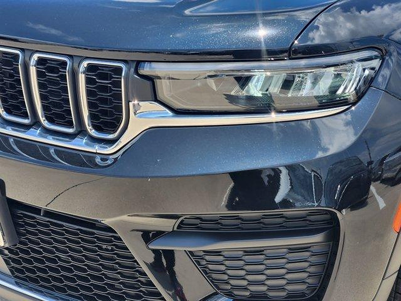 2026 Jeep Grand Cherokee GRAND CHEROKEE LAREDO 4X2