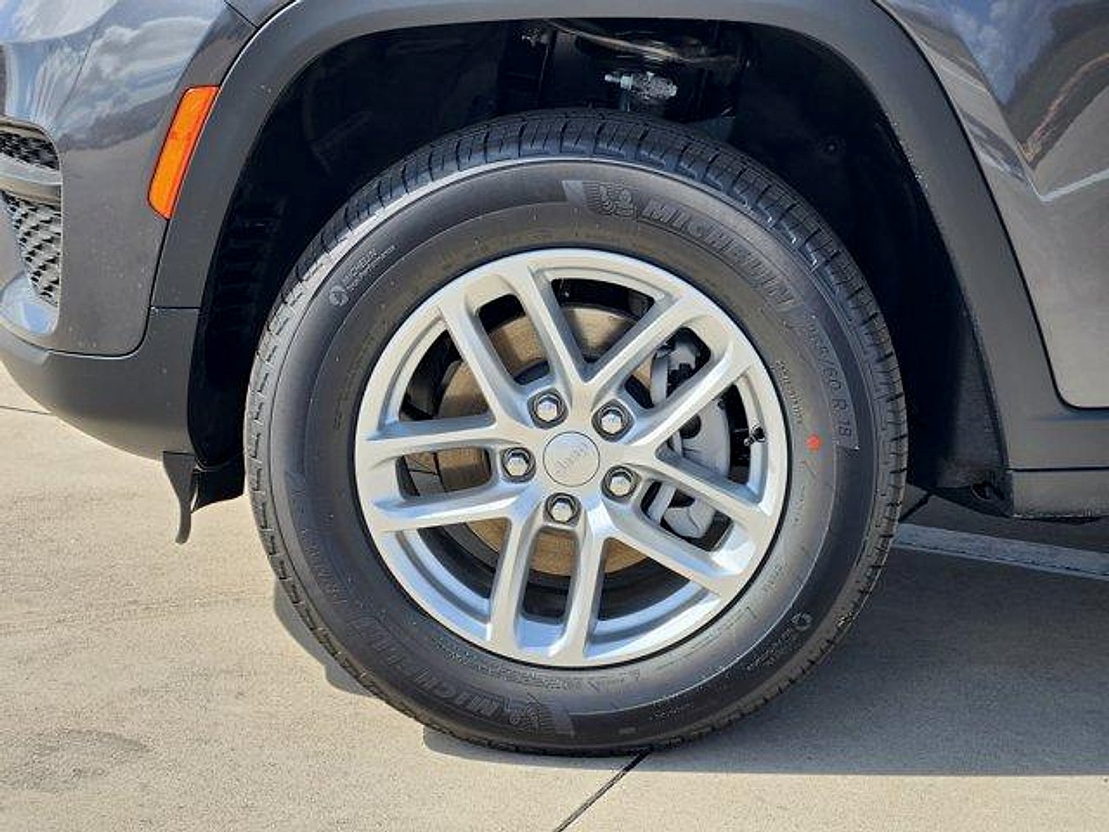 2026 Jeep Grand Cherokee GRAND CHEROKEE LAREDO X 4X2