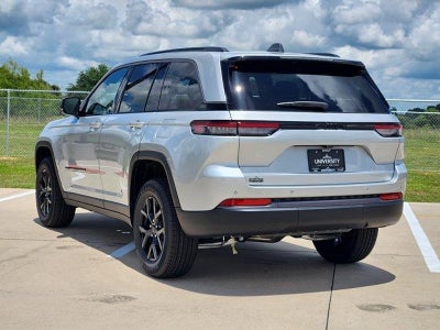 2026 Jeep Grand Cherokee GRAND CHEROKEE LAREDO ALTITUDE 4X2