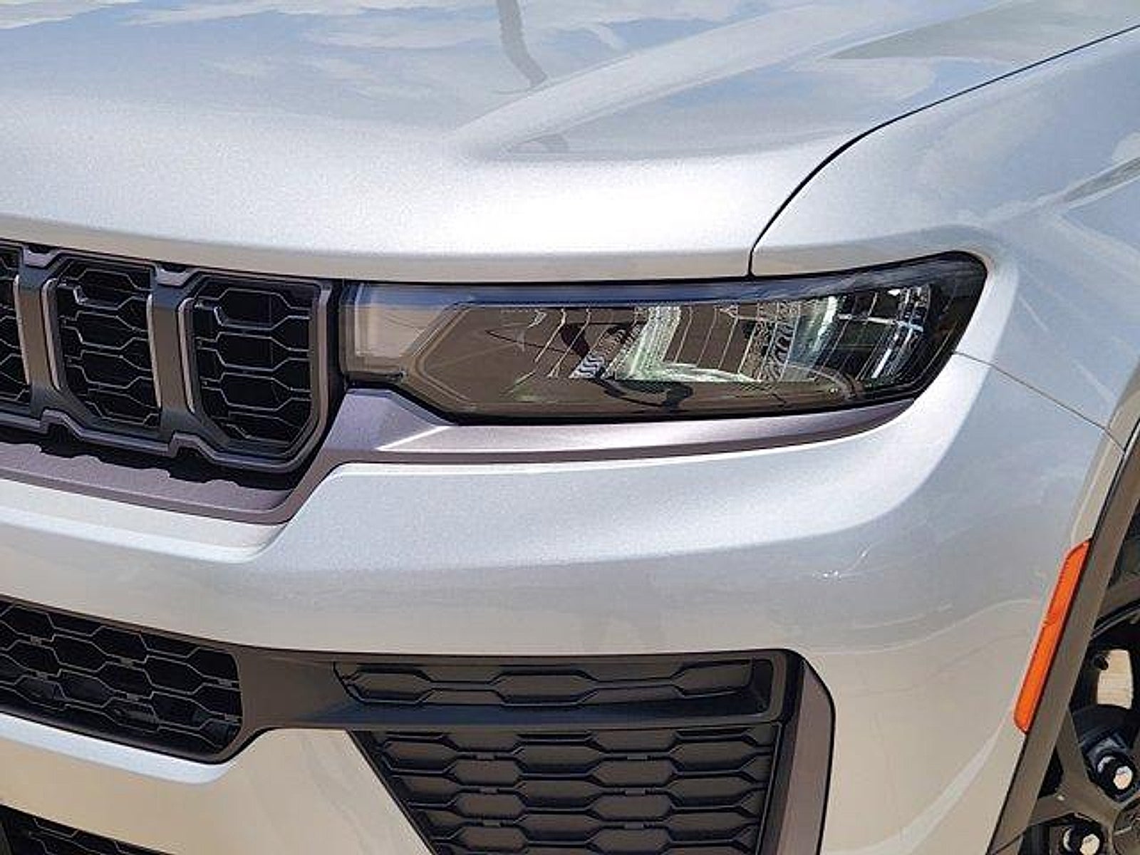 2026 Jeep Grand Cherokee GRAND CHEROKEE LAREDO ALTITUDE 4X2