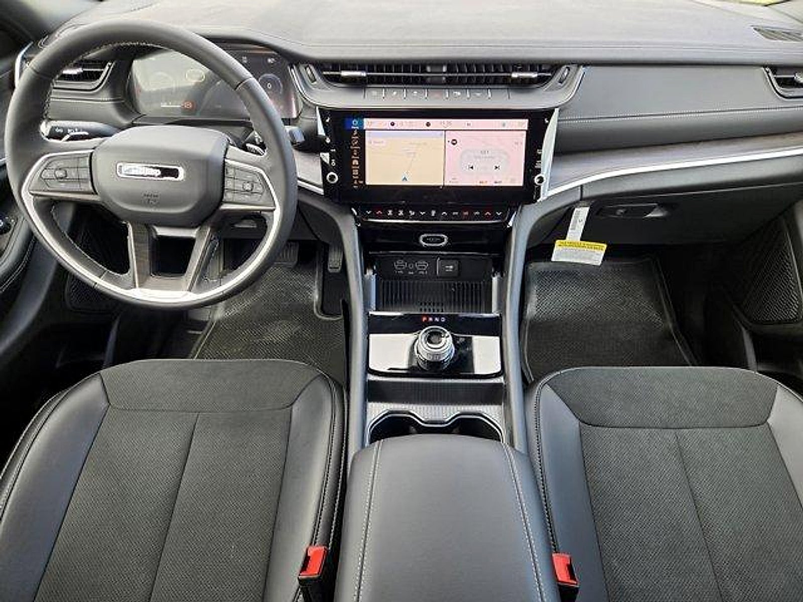 2026 Jeep Grand Cherokee GRAND CHEROKEE LAREDO ALTITUDE 4X2