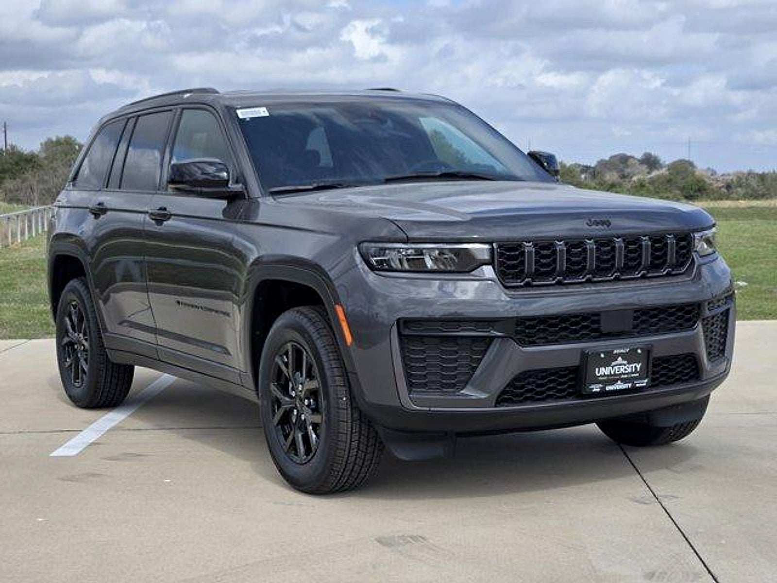 2026 Jeep Grand Cherokee GRAND CHEROKEE LAREDO ALTITUDE 4X2