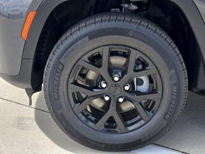 2026 Jeep Grand Cherokee GRAND CHEROKEE LAREDO ALTITUDE 4X2