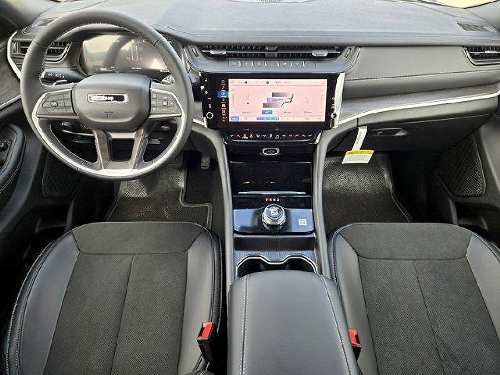 2026 Jeep Grand Cherokee GRAND CHEROKEE LAREDO ALTITUDE 4X2