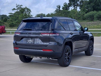 2026 Jeep Grand Cherokee GRAND CHEROKEE LAREDO ALTITUDE 4X2