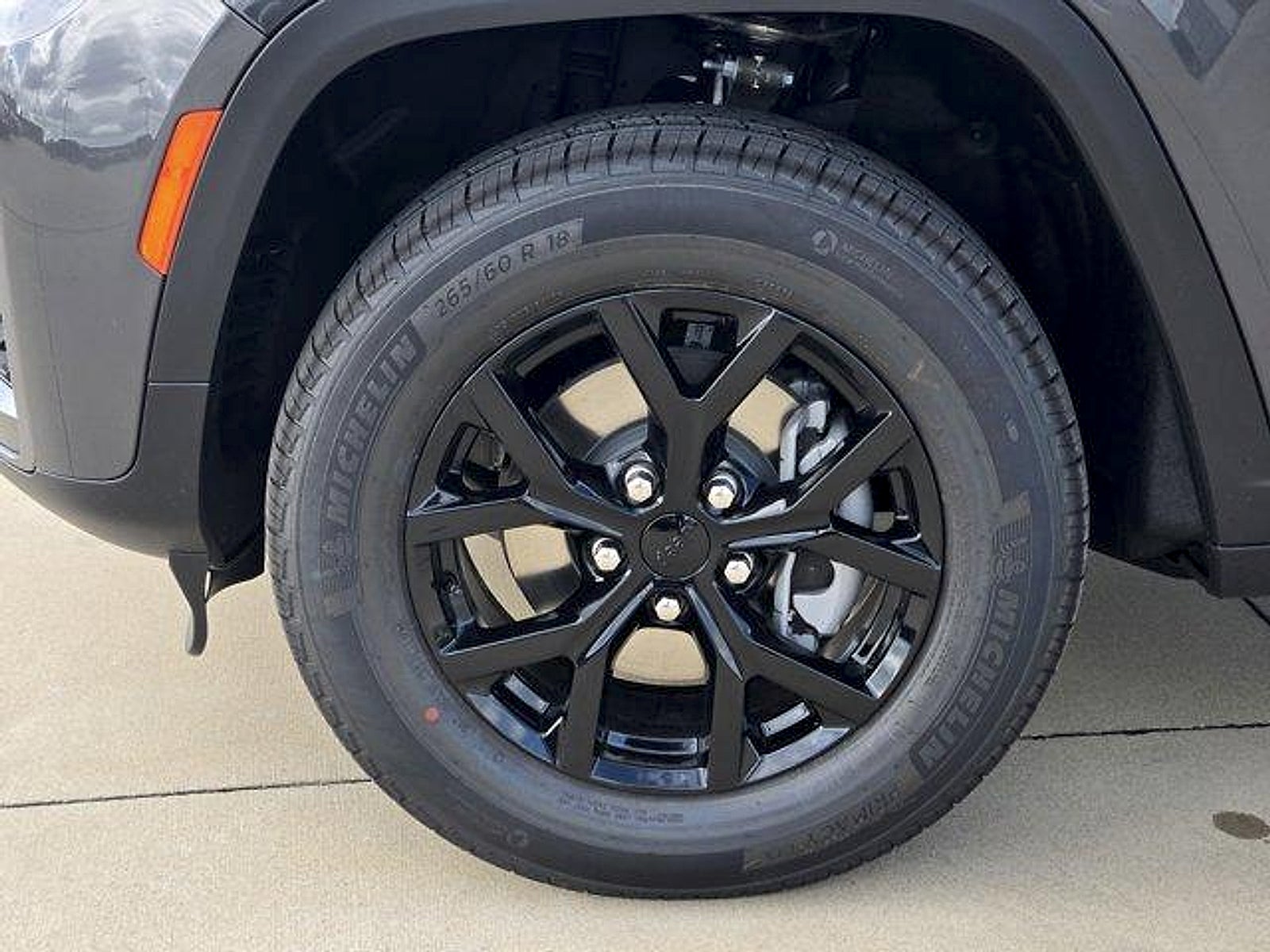 2026 Jeep Grand Cherokee GRAND CHEROKEE LAREDO ALTITUDE 4X2