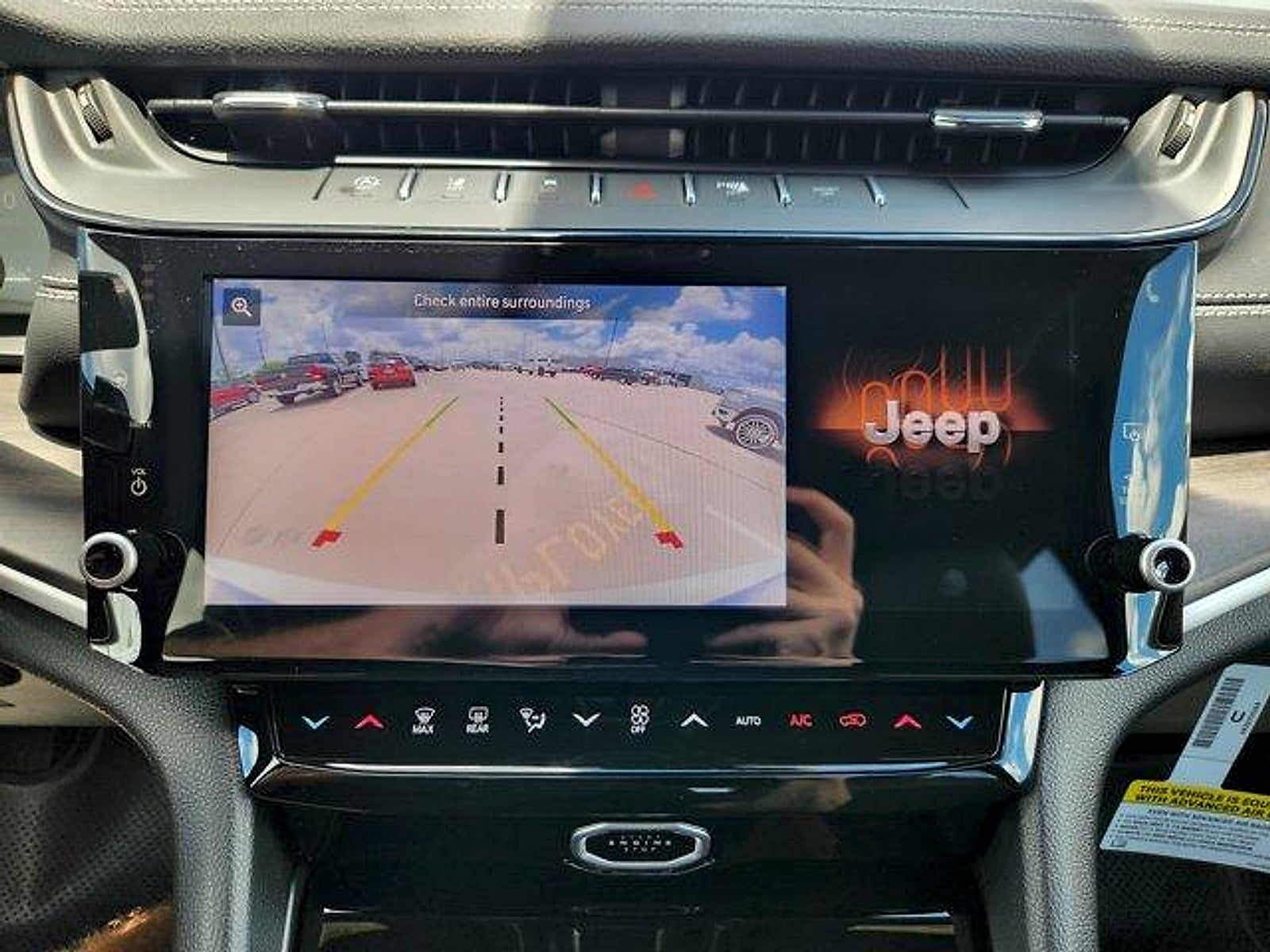 2026 Jeep Grand Cherokee GRAND CHEROKEE LAREDO ALTITUDE 4X2
