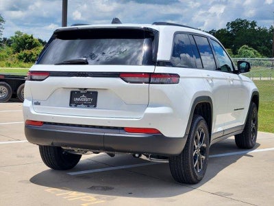2026 Jeep Grand Cherokee GRAND CHEROKEE LAREDO ALTITUDE 4X2