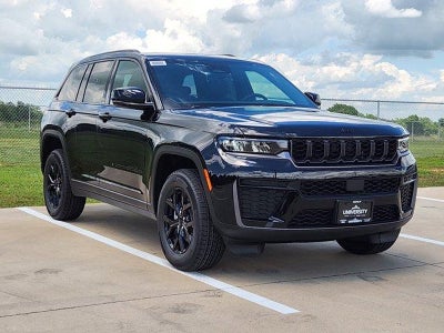 2026 Jeep Grand Cherokee GRAND CHEROKEE LAREDO ALTITUDE 4X2