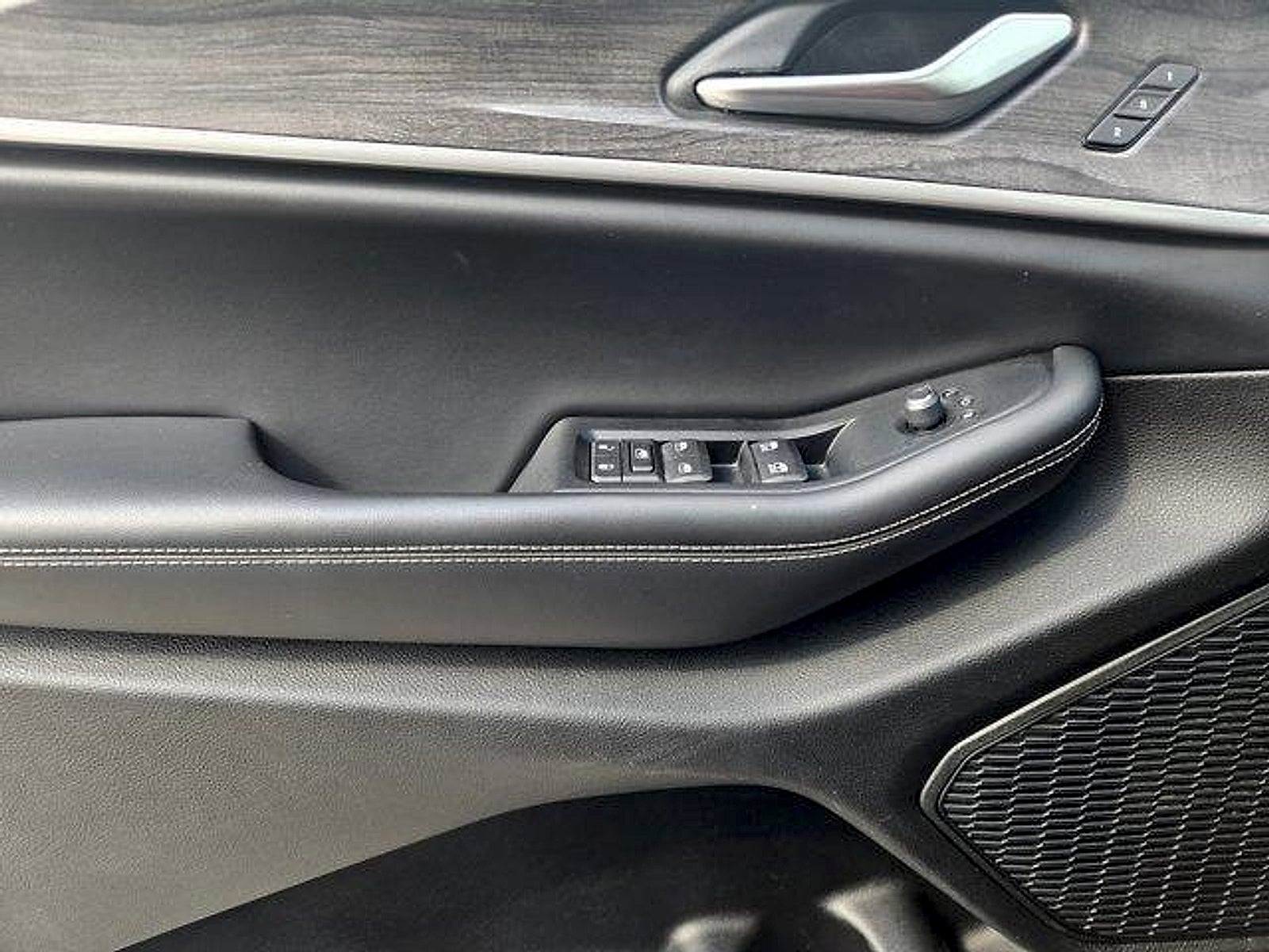 2023 Jeep Grand Cherokee Limited 4x2