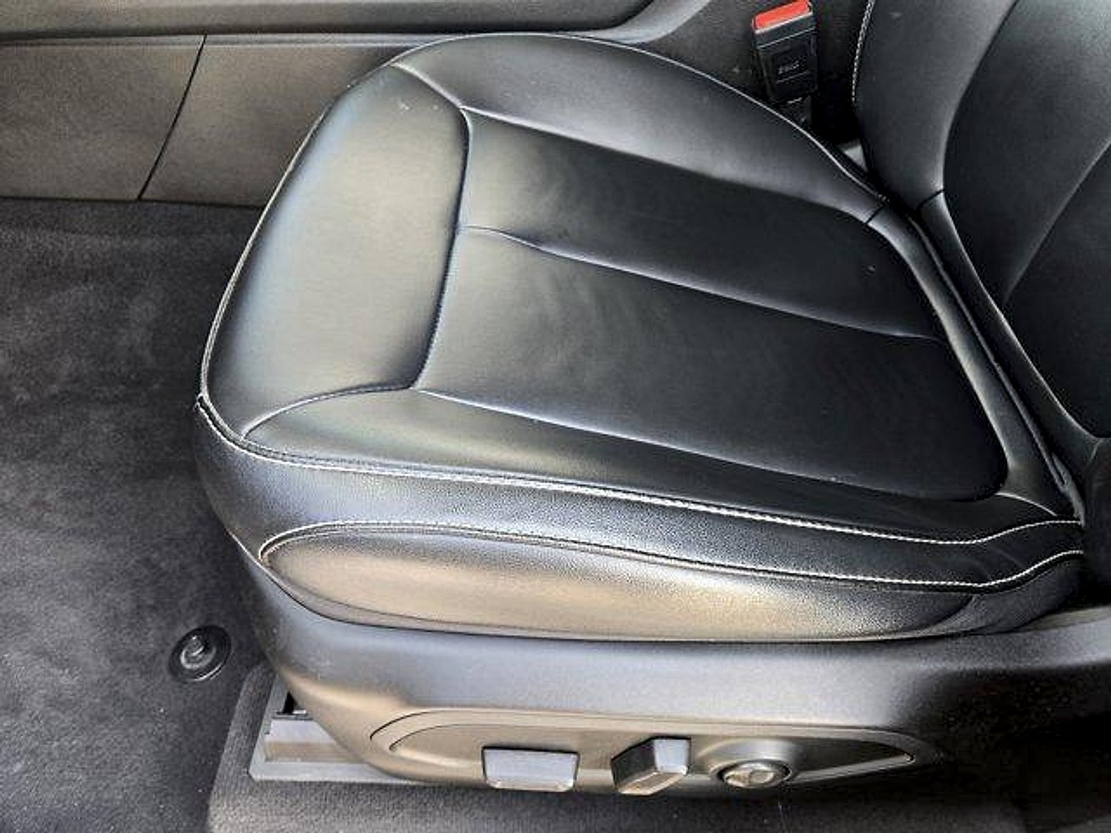 2023 Jeep Grand Cherokee Limited 4x2