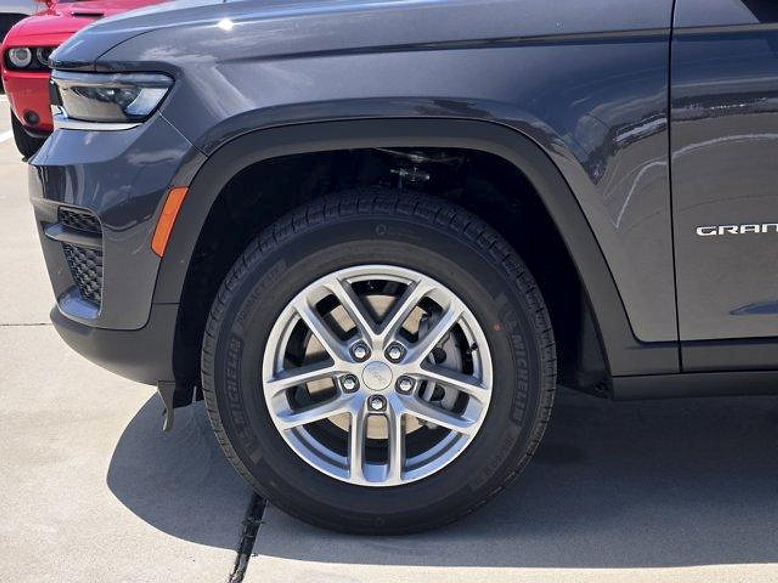 2026 Jeep Grand Cherokee GRAND CHEROKEE LAREDO X 4X4