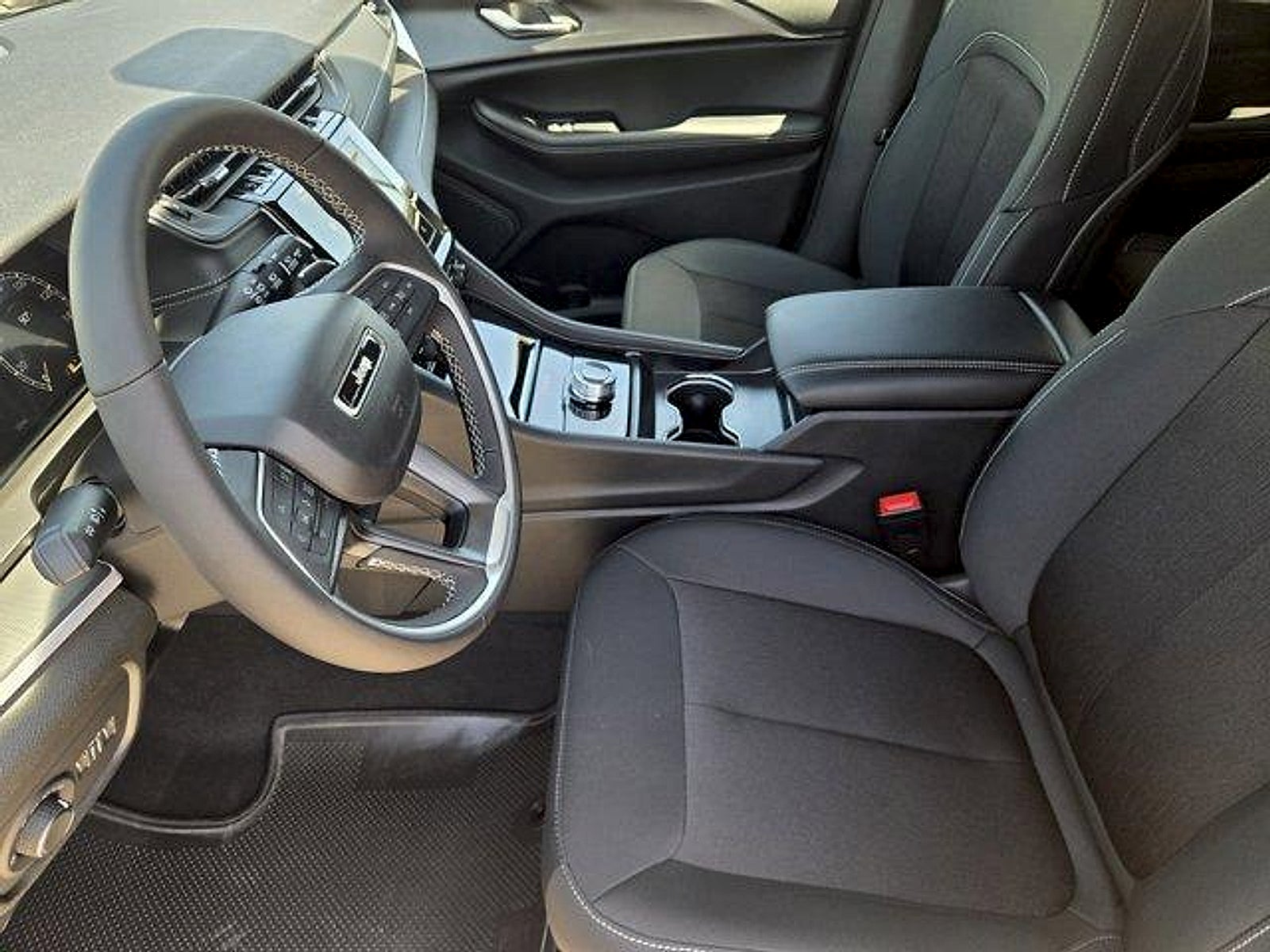 2026 Jeep Grand Cherokee GRAND CHEROKEE LAREDO X 4X4