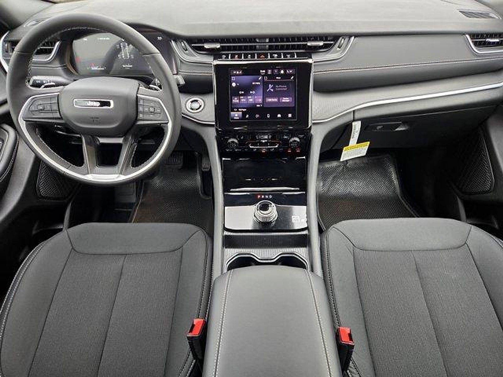 2026 Jeep Grand Cherokee GRAND CHEROKEE LAREDO X 4X4