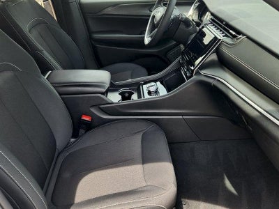 2024 Jeep Grand Cherokee Laredo X 4x4