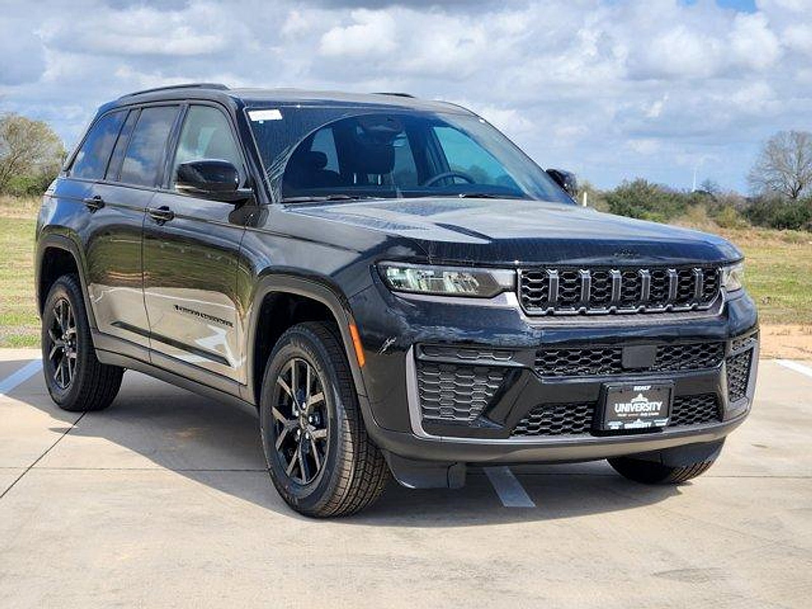 2026 Jeep Grand Cherokee GRAND CHEROKEE LAREDO ALTITUDE 4X4