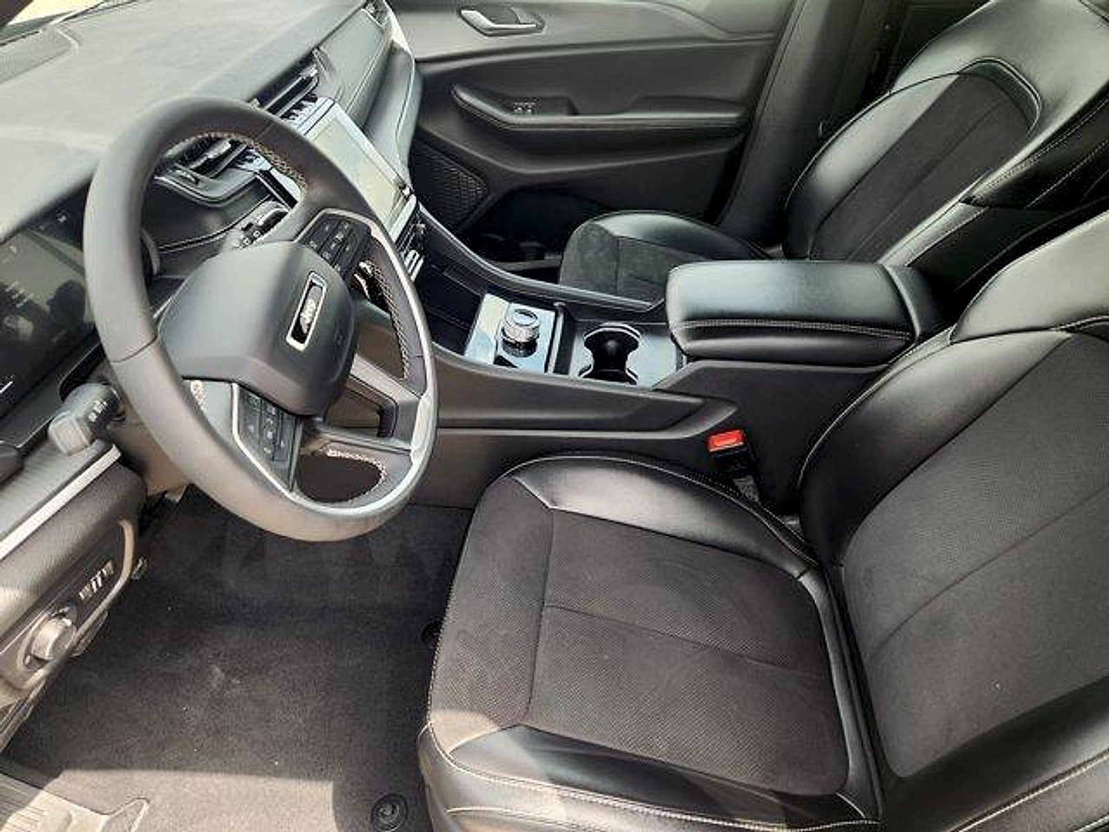 2024 Jeep Grand Cherokee L Altitude X 4x2
