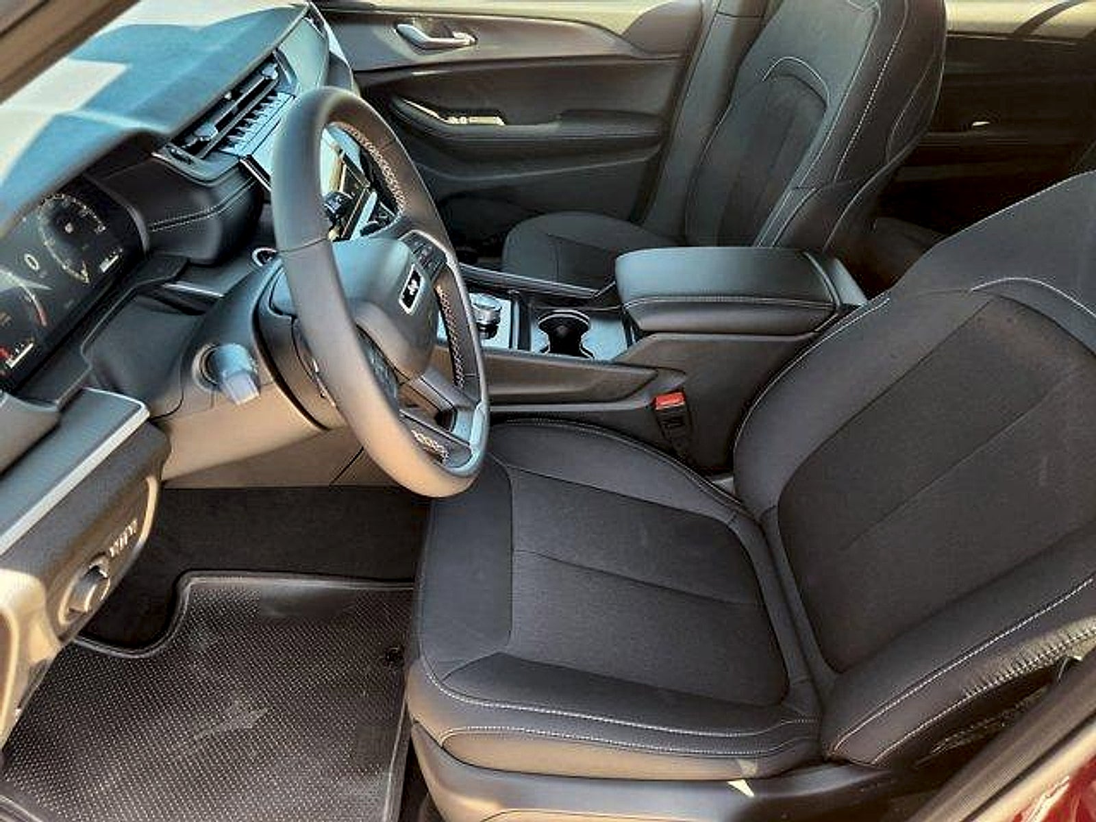 2026 Jeep Grand Cherokee GRAND CHEROKEE L LAREDO X 4X2